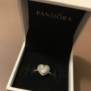 Pandora sparkling love heart ring